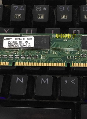 M366S1654DTS-C7A 三星 128MB SYNC,133MHZ,CL3 PC133U-333-542.j