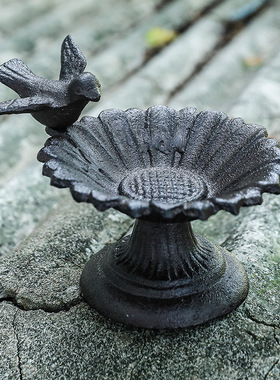 跨境欧式复古铸铁喂鸟器铸铁站立式鸟食摆件露台庭院户外阳台装饰