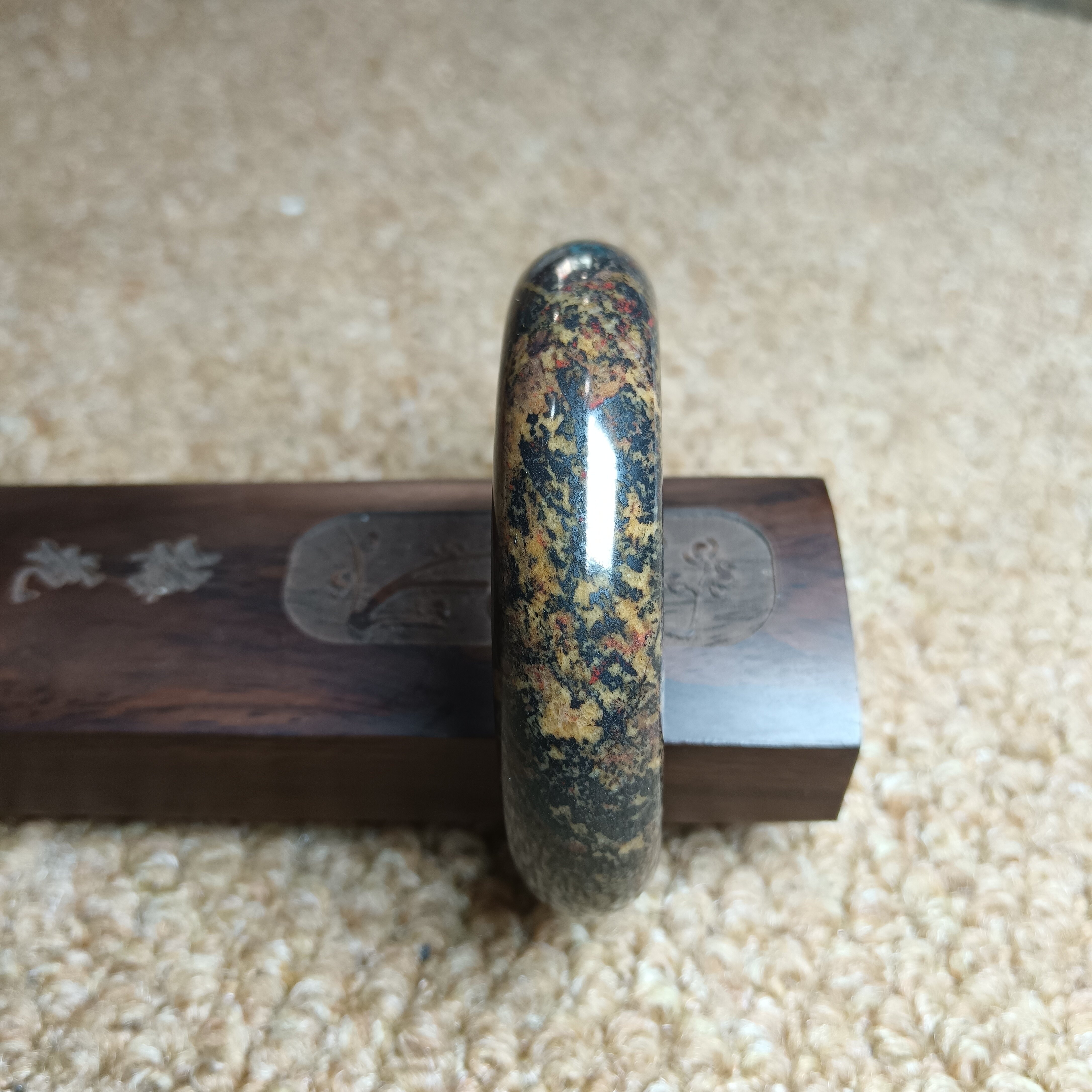 新疆哈密花伊丁女手镯纹路雅丽脱俗标准形圈口59.5mm宽16mm1964