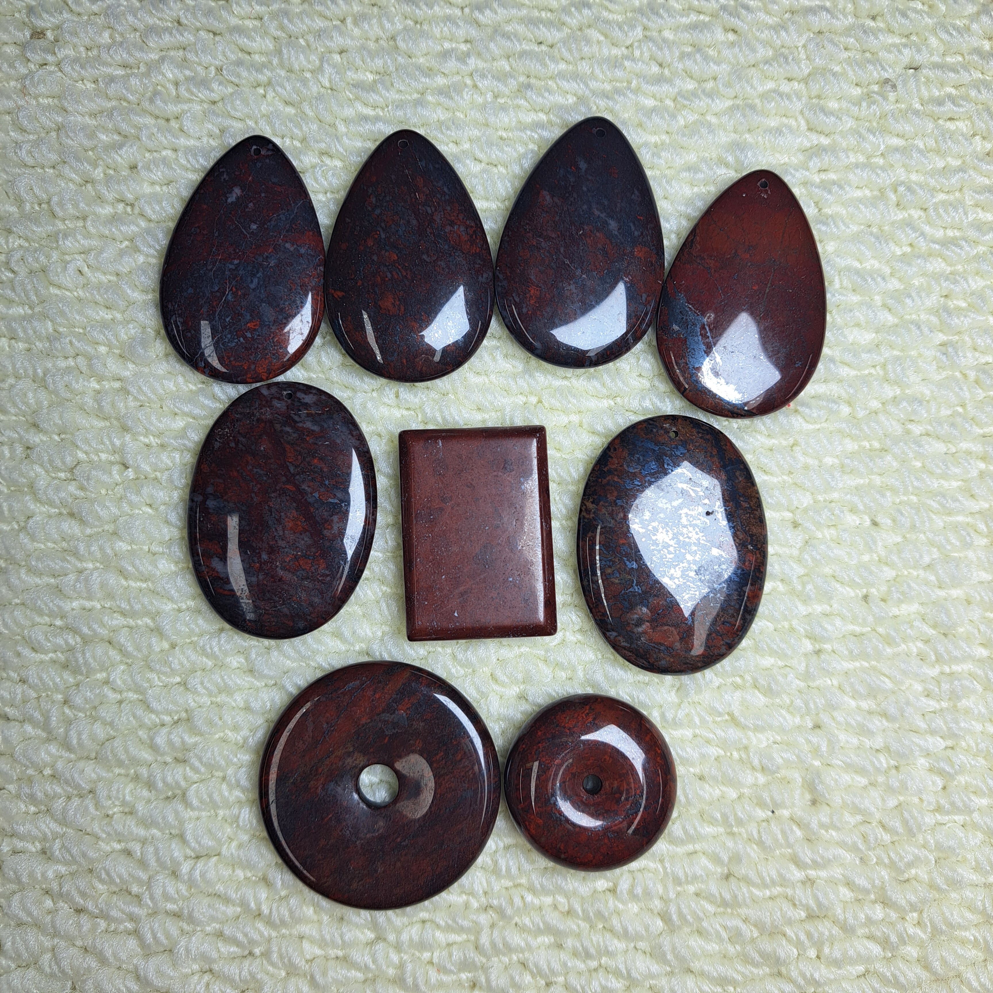 工厂尾货新疆红天宝9件套红伊丁养生饰品供货商拿货进货水滴6901