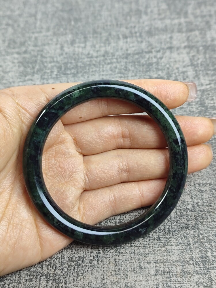 精品定制款苏工打造一图一物西藏药王石男女手镯圆形圈口60mm9800