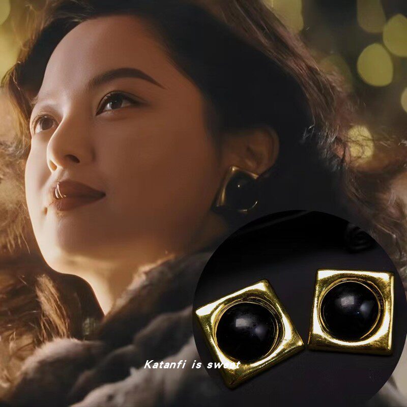 繁花辛芷蕾李李同款港风方形银针耳环复古夸张钛钢黑曜石高级轻奢