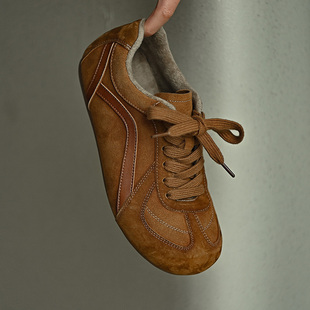 美拉德复古棕色加绒保暖德训鞋大圆头系带舒适软底休闲运动鞋女