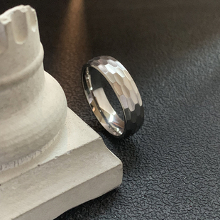 煅痕-锤纹不掉色高级戒指清冷感银色简约通勤时尚磨砂指环尾戒男