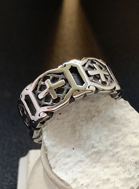 困顿十字-不掉色痞帅钛钢戒指复古食指厚重胖手大码中古欧美指环