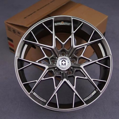 国产hreff10款旋压轮毂适配宝马