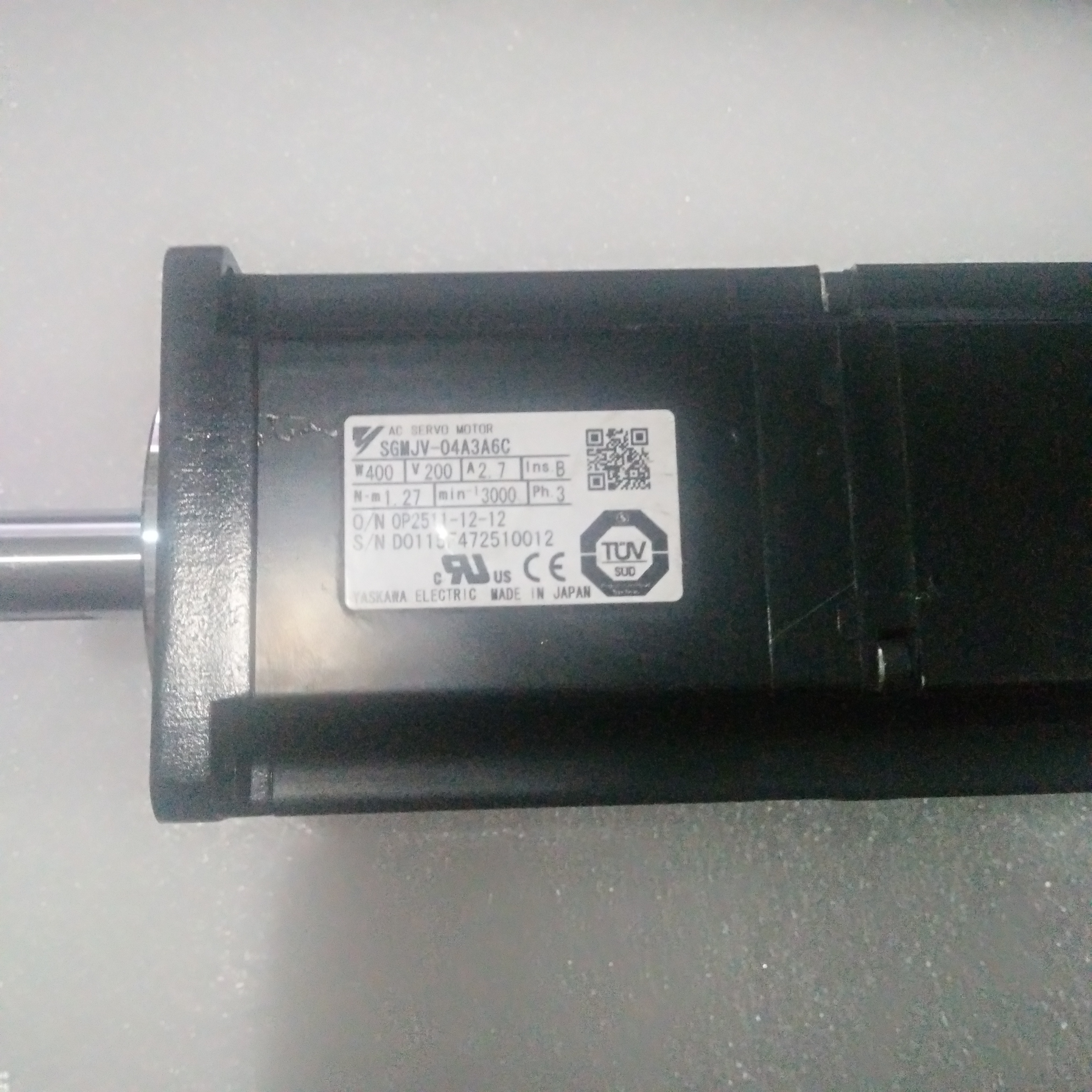 SGMJV-04A3A6C原装安川伺服电机全新质保一年现货包邮欢迎询价