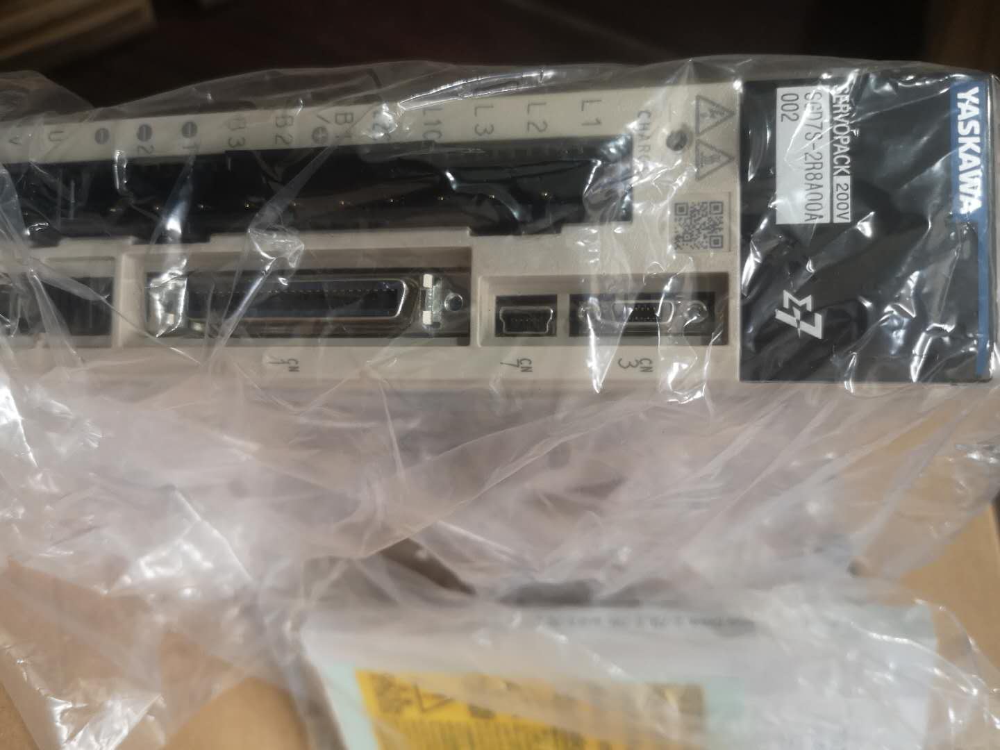 驱动器欢迎安川伺服