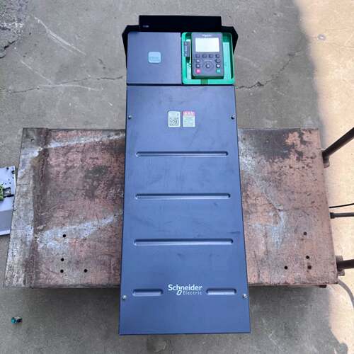 维修ATV930D55N4 55KW，施耐德变频器实物图议价