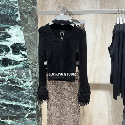 UR&DC2025秋季法式气质镂空设计感流苏拼接长袖针织衫女黑色上衣