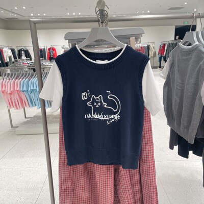 UR&DC2026年春季新款撞色拼接立体萌宠刺绣短袖针织衫女短款上衣