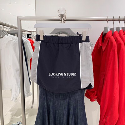 UR&DC2025秋季新款设计感泽西风休闲运动撞色拼接半裙松紧腰短裙