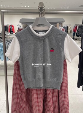 UR&DC2026春季新款撞色拼接假两件樱桃刺绣短袖针织衫女短款上衣