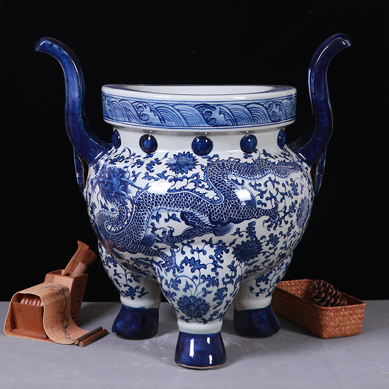 景德镇陶瓷青花龙纹三足鼎手绘香炉落地祠堂供佛寺庙供奉插香摆件