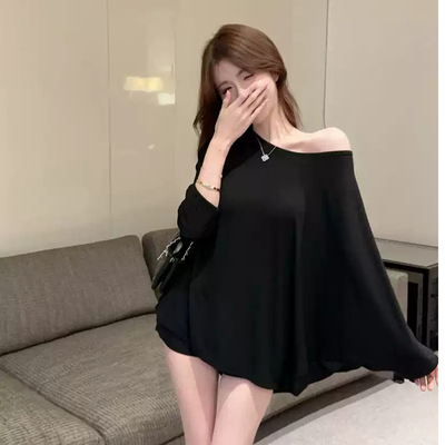 黑色露肩短袖防晒T恤女装春季设计感休闲薄款蝙蝠袖宽松罩衫上衣