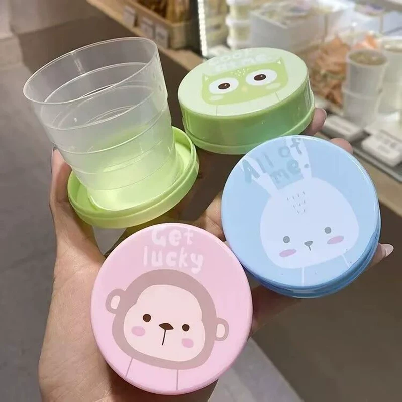 Handheld foldable cartoon mouthwash for traveling