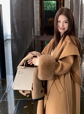 TOO家-毛外套(配腰带,可拆卸真狐狸毛毛袖)（含100澳毛）25092700