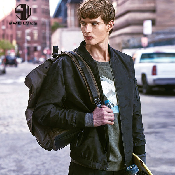 七匹狼旗下高端男装品牌 圣沃斯 棒球服夹克 天猫优惠券折后￥189包邮（￥339-150）