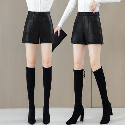 咖色高腰显瘦皮短裤女2026年秋冬季洋气百搭A字阔腿外穿靴裤