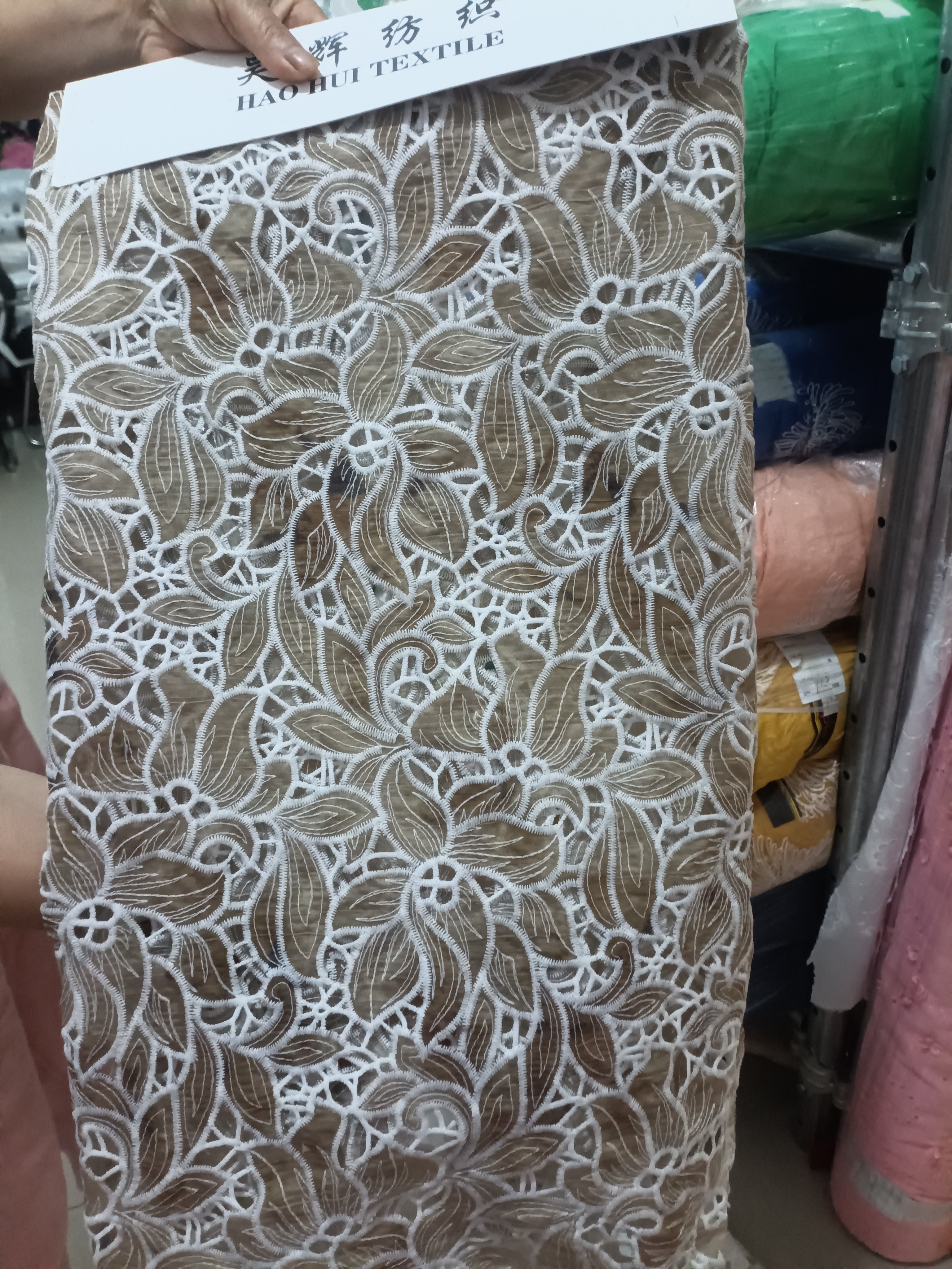 满幅绣花绣莲花叶连衣裙婚纱礼服面料/布类