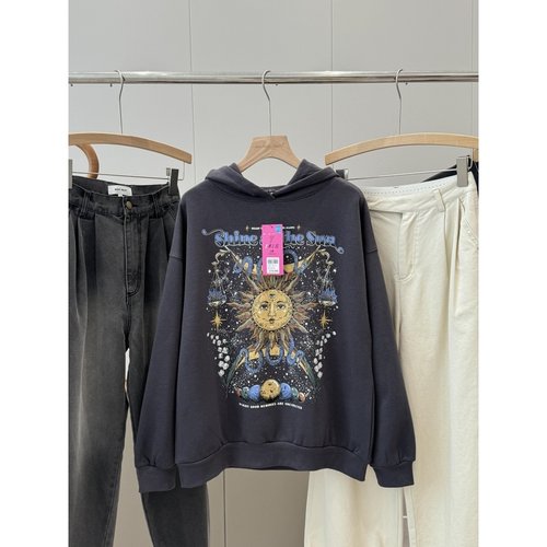 小几十块！仅一批～国外商场120+秋冬外套上衣女美式连帽卫衣R642