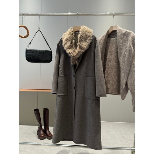 柜子1499！不是平替！74羊毛～毛领长款大衣T131