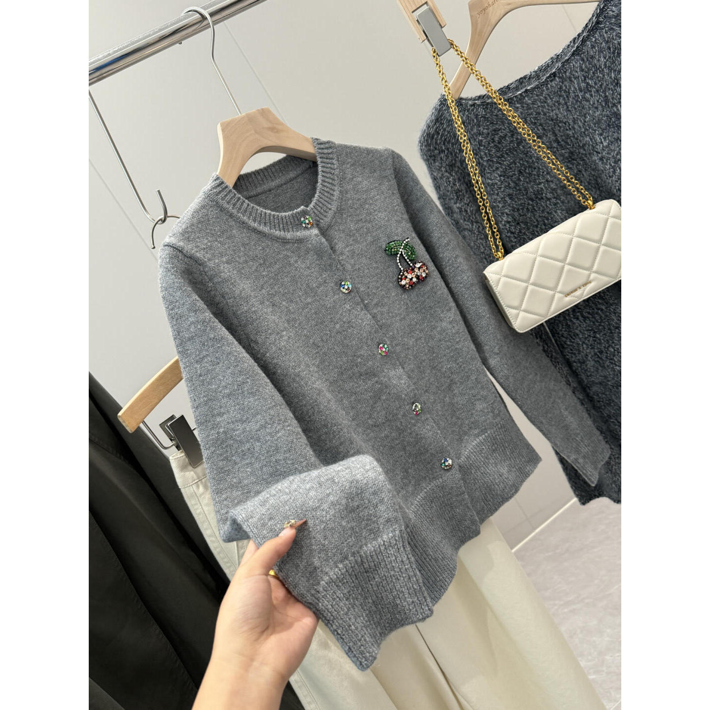 32绵羊毛！重工水钻！同品质200+miu系针织开衫S490