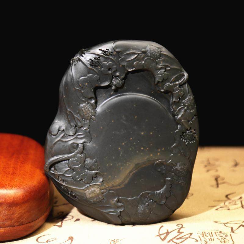 万石君精工手刻 九龟荷叶砚 歙砚老坑四大名坑金星坑金星金晕籽料 文