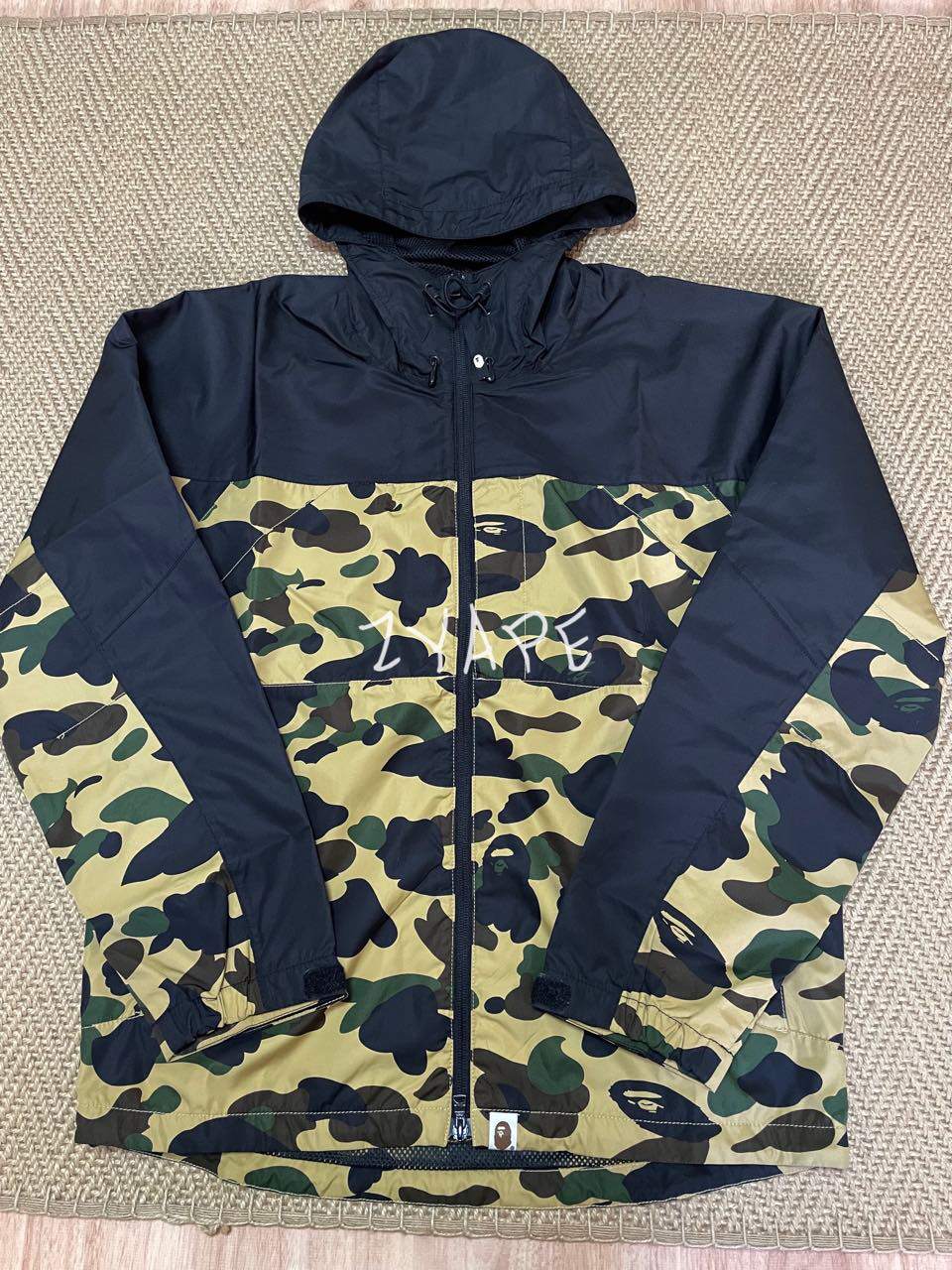 BAPE春季黄迷彩拼色风衣外套