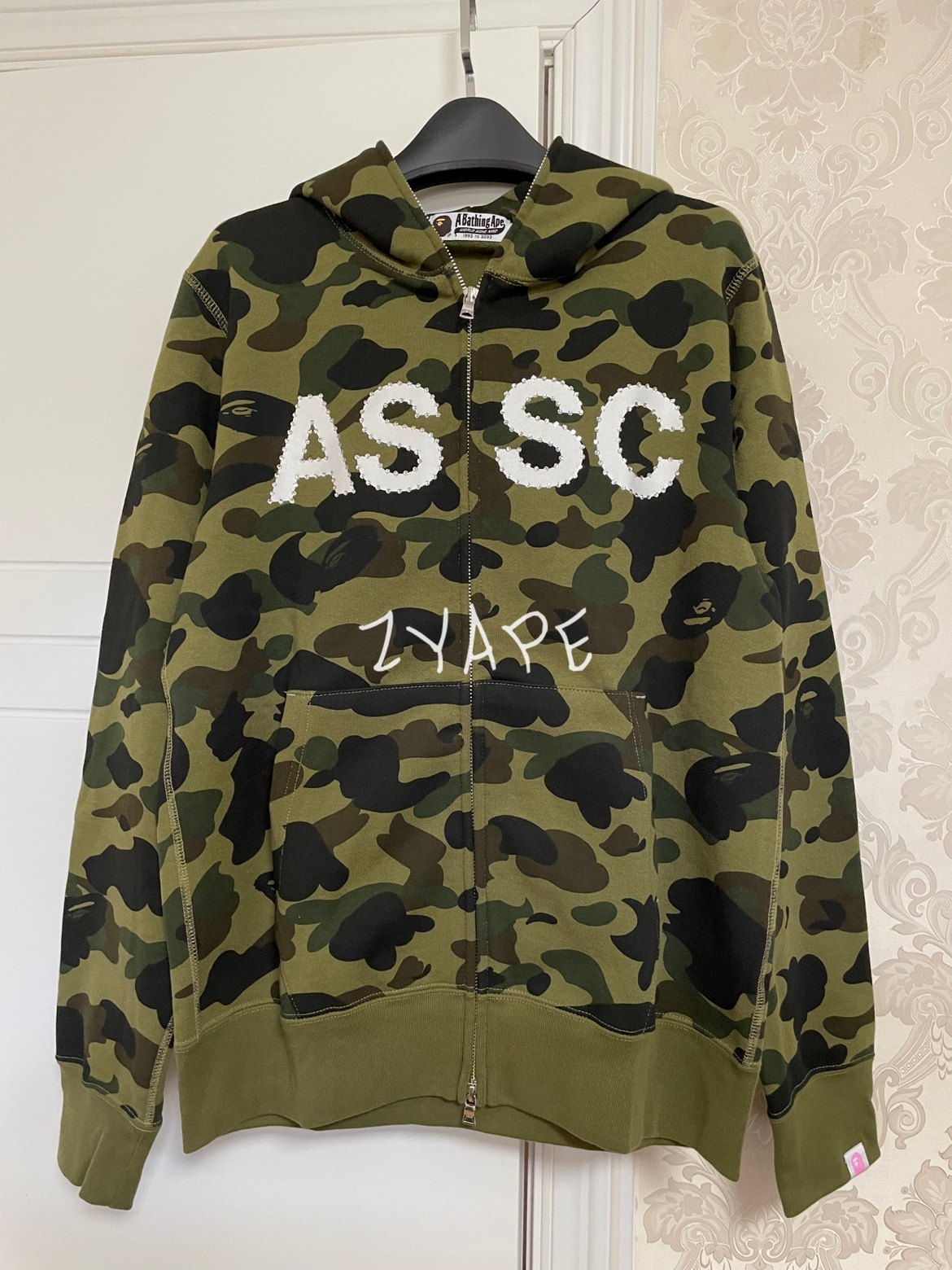BAPE X ASSC 联名 1ST CAMO 绿迷彩 超限量水钻卫衣 帽衫