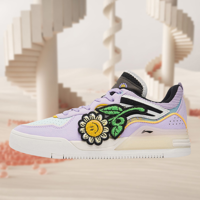 正品李宁夏季款女子樱花限定版经典舒适休闲板鞋 AGCS182-2