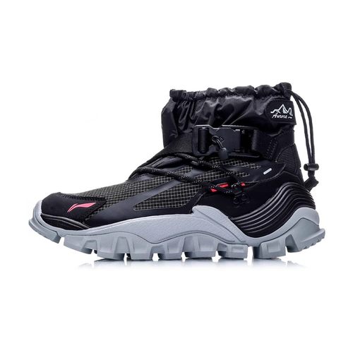 时装周山行男高帮休闲鞋透气运动