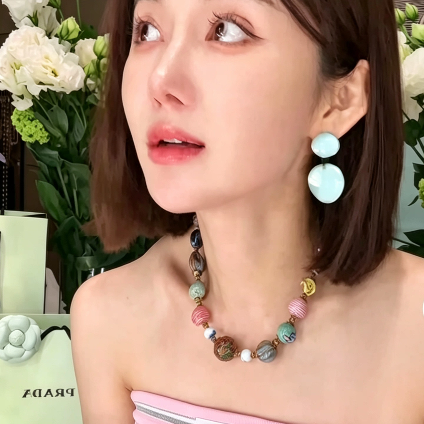 网红小然同款轻奢彩绘陶瓷珠项链女2026新款度假风不掉色圆珠颈链