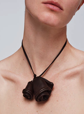 chic风真皮玫瑰花花苞项链锁骨链