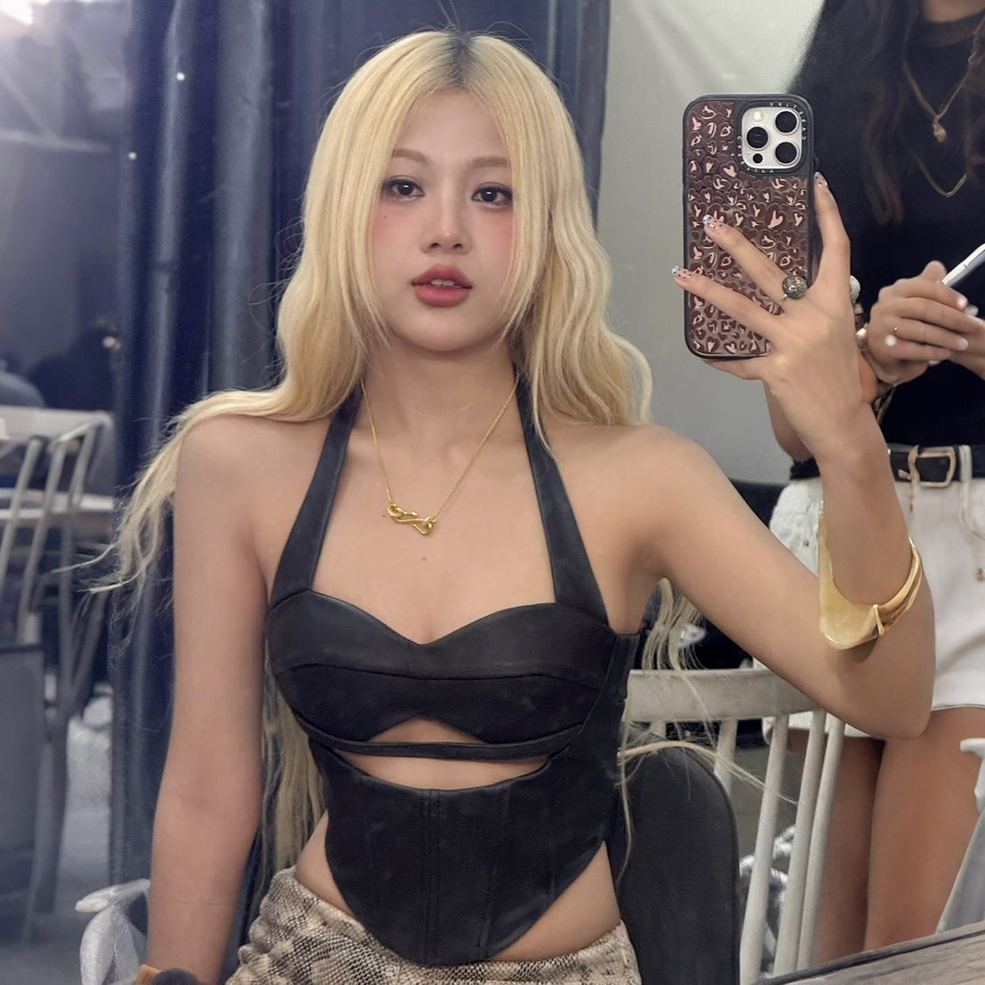 KLIOU 超A拽姐风炸街黑色PU皮挂脖背心女镂空显瘦不规则短款上衣