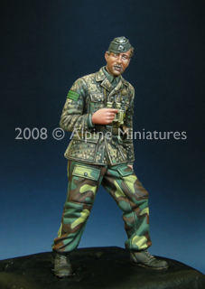 现货 Alpine 35066 Panzer Officer 44-45 1/35
