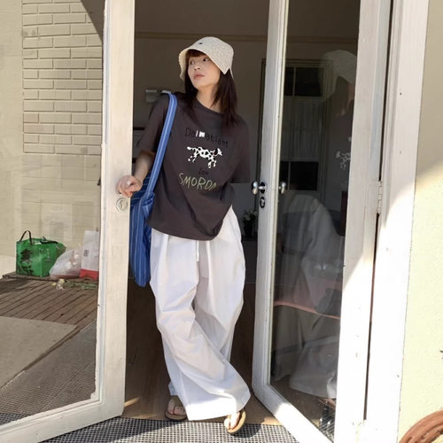 韩国小众潮牌东大门Chio美式复古斑点小狗字母印花圆领短袖T恤女