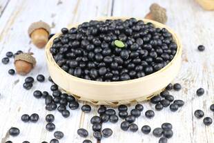 新款 东北乌皮青仁绿心小黑豆1斤 农家自产五谷杂粮豆浆新黑小豆