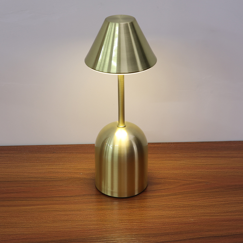 led充电酒吧氛围台灯创意复古个性现代简约餐厅咖啡厅酒店ktv桌灯