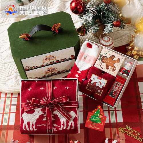 圣诞绒布礼盒创意伴手小礼物