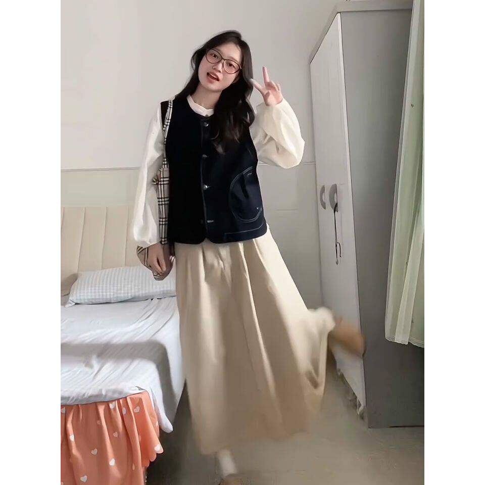 秋冬季日系复古穿搭一整套牛仔开衫马甲白色长袖镂空衬衫半身裙