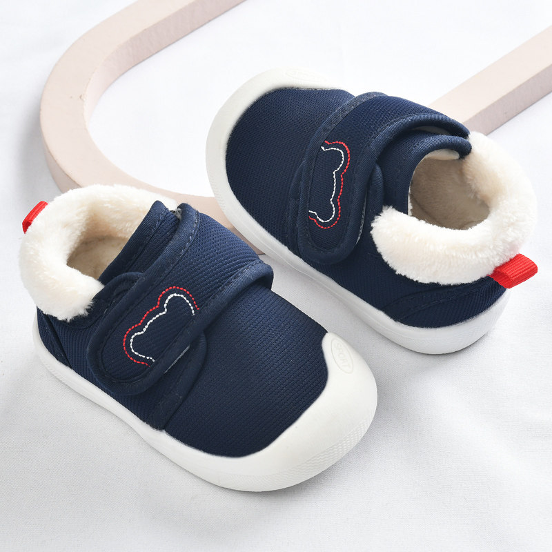 女宝宝幼儿1-2岁软底加绒学步鞋