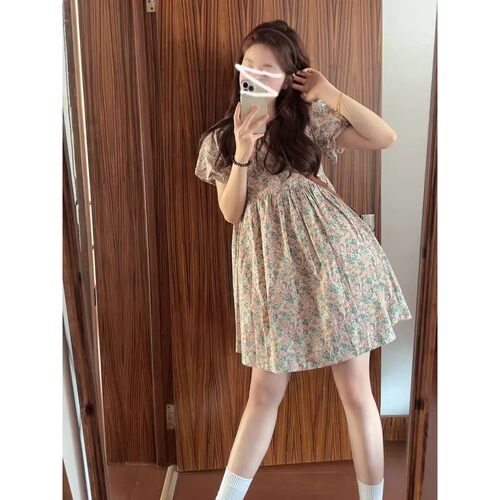 复古方领碎花连衣裙女夏季2025新款法式小个子显瘦减龄桔梗娃娃裙