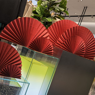 中国风折纸大折扇金色红色半圆纸扇展会布置婚庆现场造型扇装 饰扇