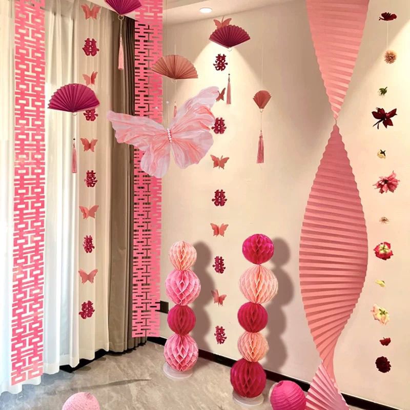 晨袍背景墙布置拍照结婚