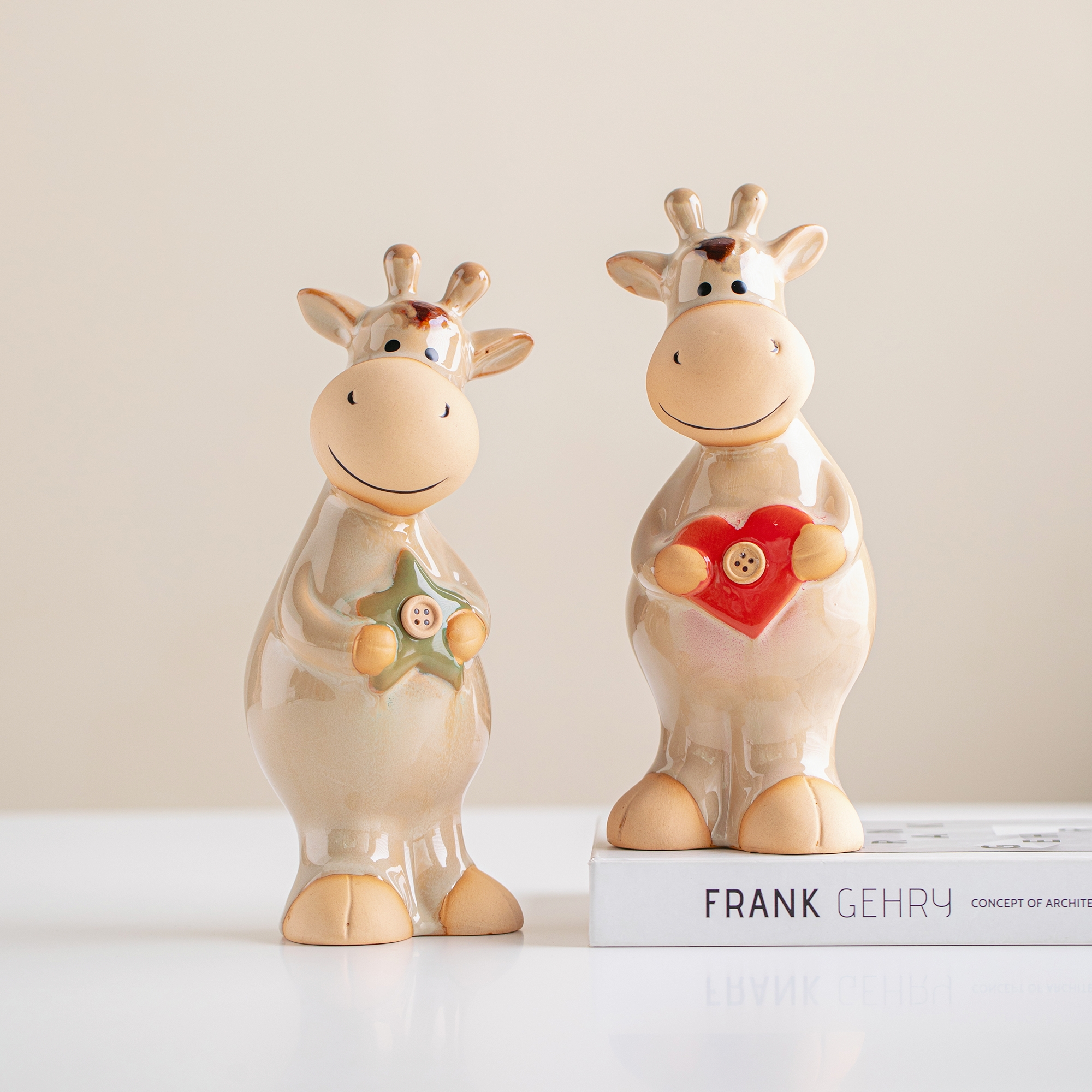 景德镇陶瓷牛气冲天吉祥物摆件家居客厅电视柜装饰办公室桌面摆件