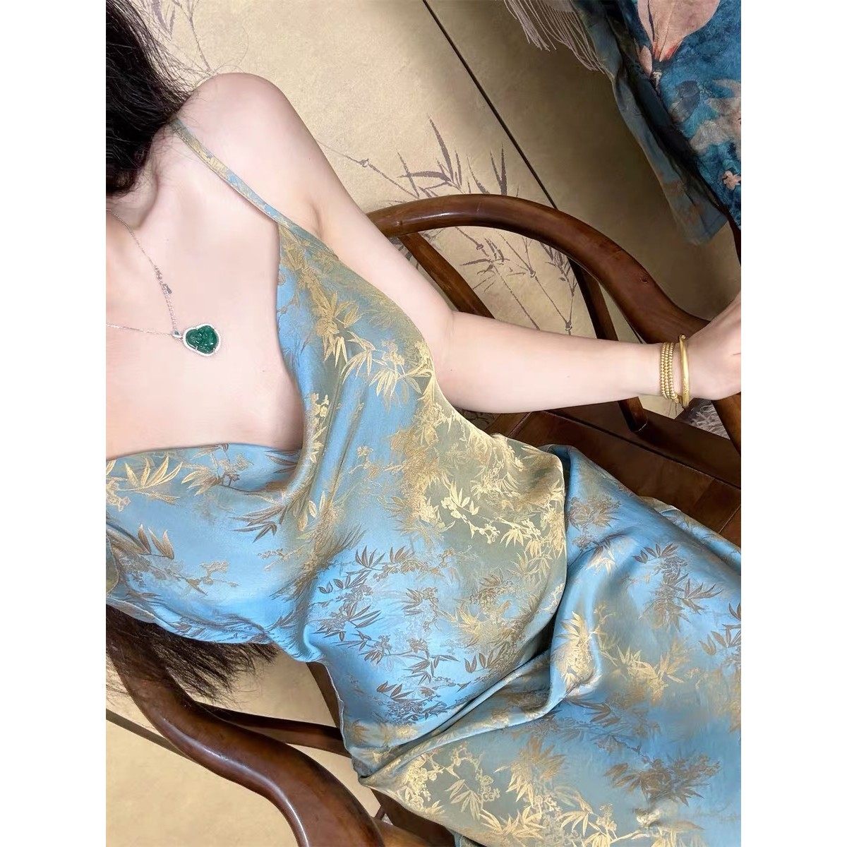 画报夫人 自制新中式高级提花斜裁荡领吊带连衣裙 合集