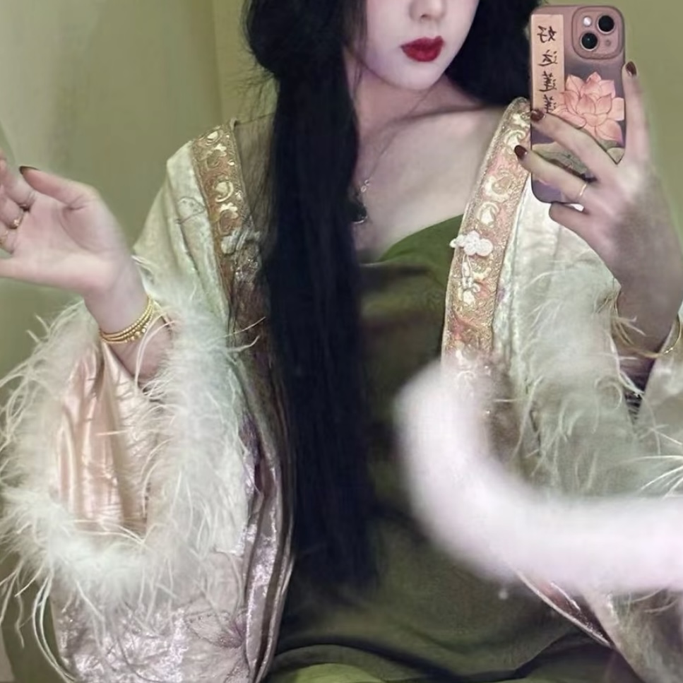 鹿禾 自制温柔高级刺绣外套 蝶舞翩翩外套