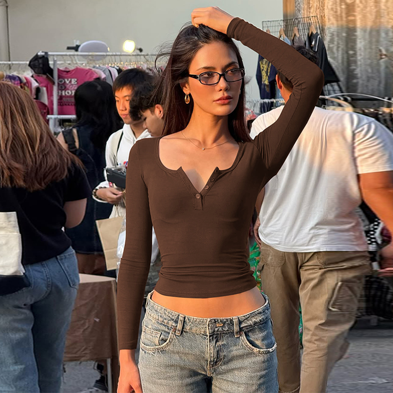 基础百搭纽扣半开领长袖上衣