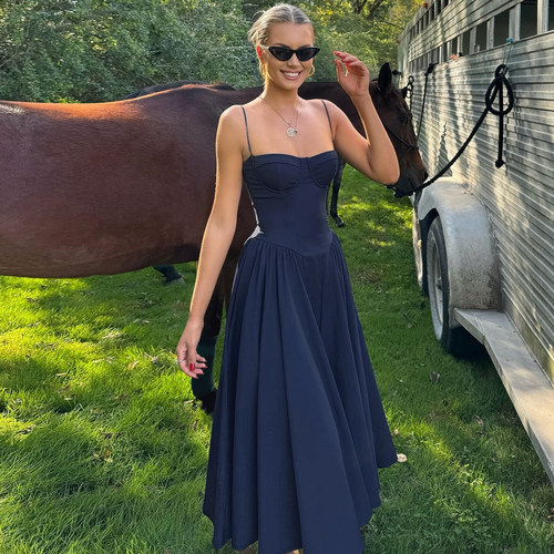 欧美风纯色后背拉链吊带连衣裙